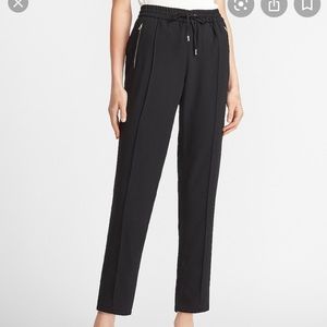 Mid Rise Zip Pocket Jogger Pant
